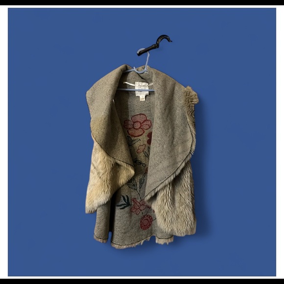 dylan Los Angeles Jackets & Blazers - Dylan Los Angeles Faux fur vest